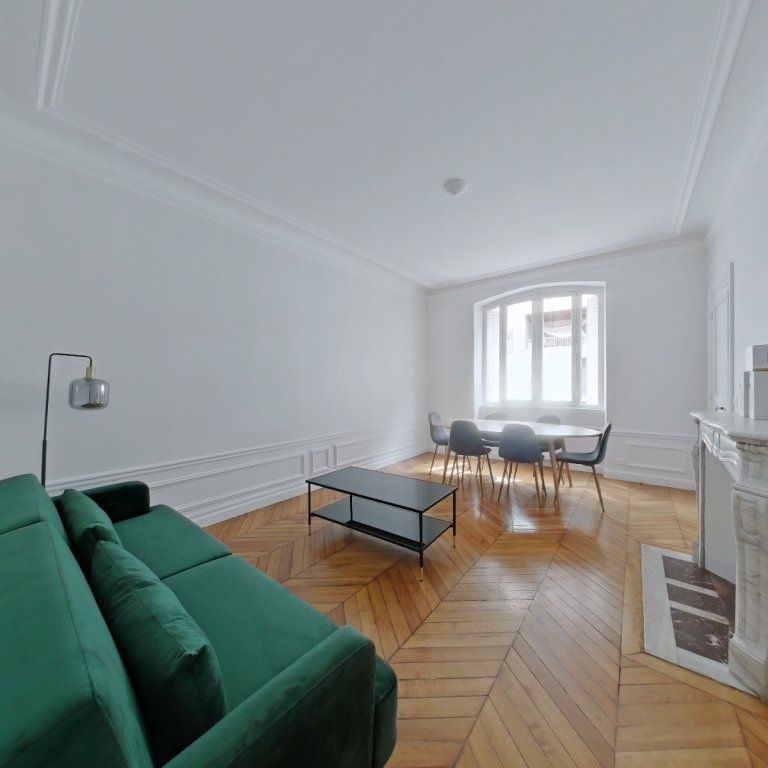 Location Appartement 3 pièces Meublé 77m² PARIS 16ème - Photo 1
