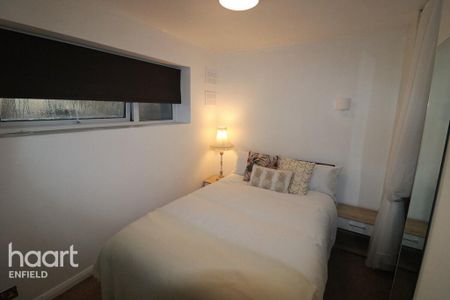 1 bedroom semi-detached house to rent - Photo 2