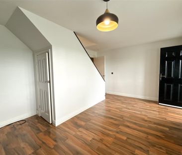 St Cuthberts Road, Gateshead, NE8 - Photo 2