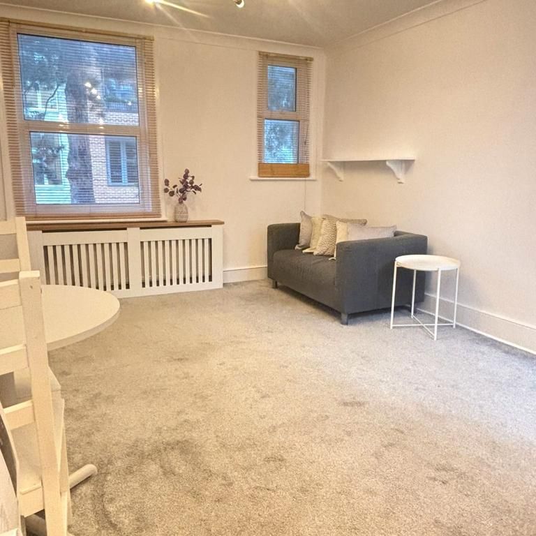 1 bedroom flat to rent - Photo 1