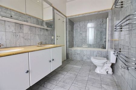 Tout savoir sur cet appartement à Ixelles, à Ixelles - Foto 2