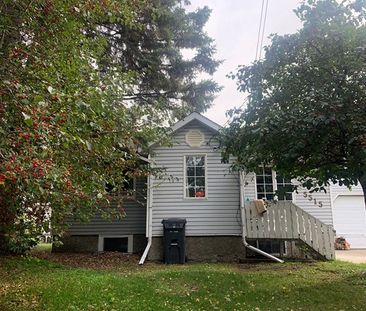 Main Floor Suite Located in Waskasoo!! - Photo 3