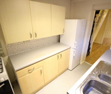 2 bedroom terraced house to rent - Photo 5