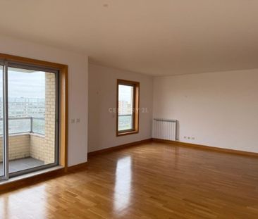 4 room luxury Flat for rent in Lisbon - Photo 4