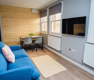 5 bedroom flat to rent - Photo 2