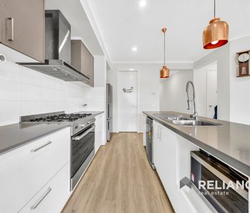 14 Grima Crescent, Wyndham Vale, Vic 3024 - Photo 2