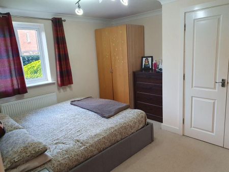 2 bedroom flat to rent - Photo 3