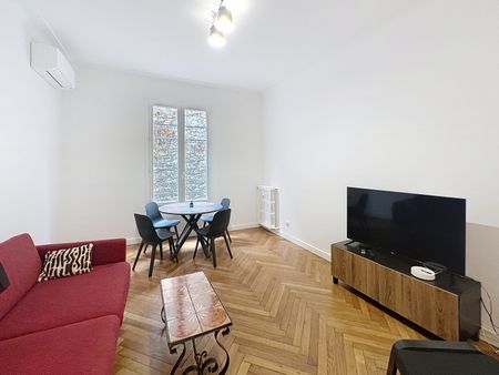 Location Appartement 3 pièces 74m² NICE 06000 - Photo 2