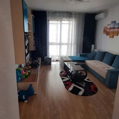 inchiriez apartament 3 camere ,loc parcare - Photo 3