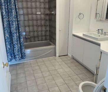 Superbe 4 1/2 moderne avec électroménager - Photo 3