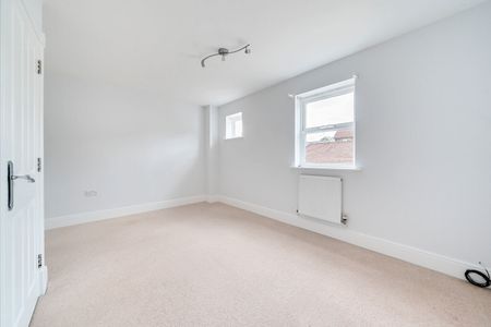 5 bedroom mid terraced house to rent, - Photo 5