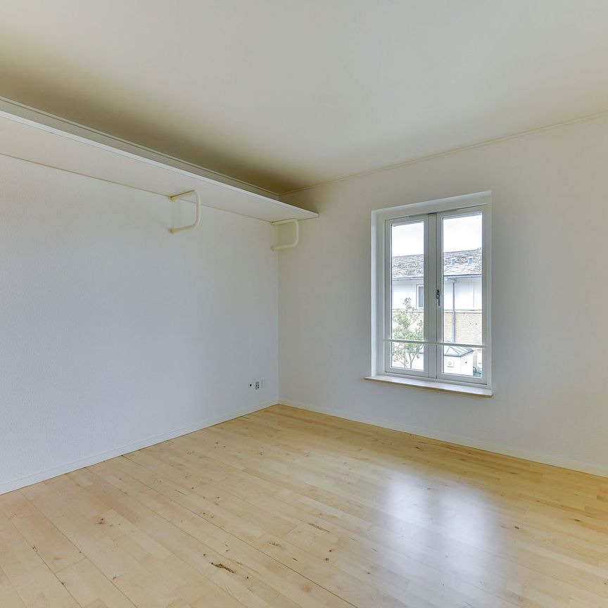 Stor etværelses lejlighed i trygge omgivelser - Foto 1