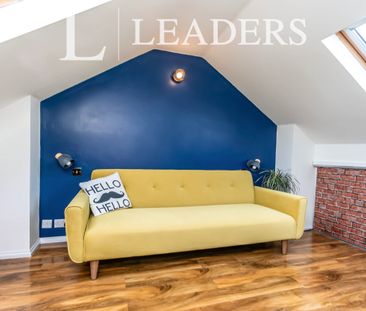 3 bedroom house to rent Theobald Road, CR0 - Photo 3