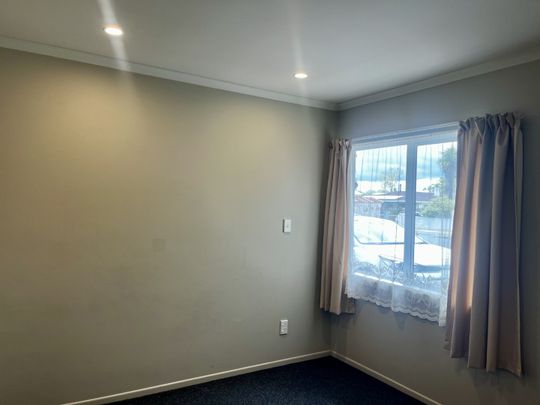 Charles Street, Raureka - Photo 1