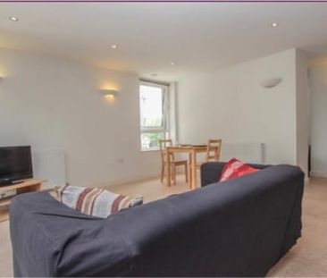 1 Bed Flat, Adriatic Apartments, E16 - Photo 4
