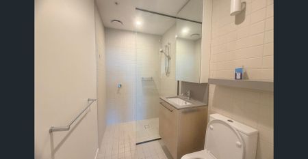 Furnished 2 Bed Ready to Move in, Stylish and Spacious with Prime location - Photo 5