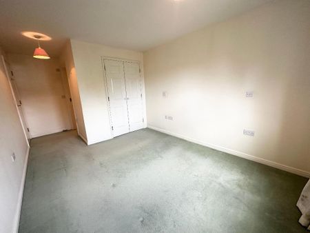 2 bedroom retirement property to rent - Photo 3