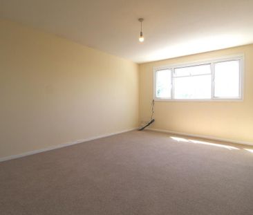 3 bedroom apartment to rent - Photo 1