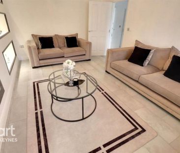 4 bedroom detached house to rent - Photo 2