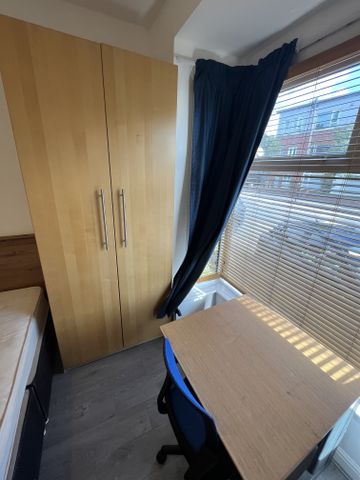 519 HARBORNE PARK ROAD - Photo 5