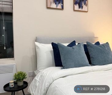 Studio to rent - Photo 3