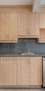 MAGNIFIQUE! CONDO VERDUN, 2 MIN DU METRO, ELECTROS INCLUS ! - Photo 3