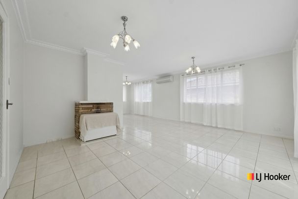 Well Maintained Home in Prime Location - Photo 1