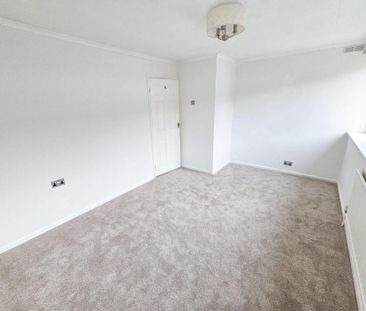 2 bedroom semi-detached house to rent - Photo 5