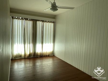 2 Bedroom 1 Bathroom Walking Distance to Hospital - Photo 4