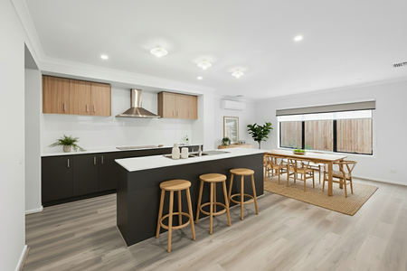 Brand New Luxury Family Home in Prime Aintree Location ! - Photo 5