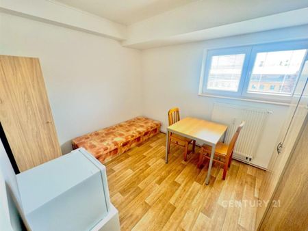 Pronájem bytu pokoj 12 m2 - Fotografie 2