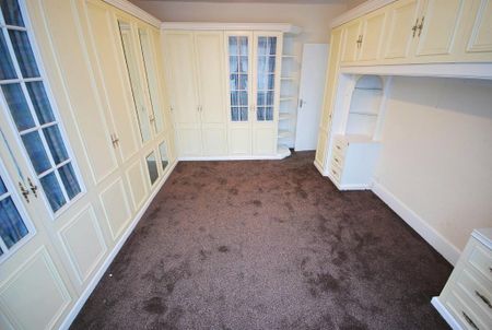 5 bedroom semi-detached house to rent - Photo 2