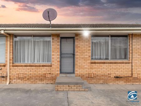 2/44 King Street, 3047, Dallas Vic - Photo 2