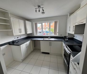 2 bedroom apartment to rent - Photo 3