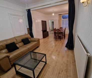 4 bedroom terraced house to rent - Photo 1