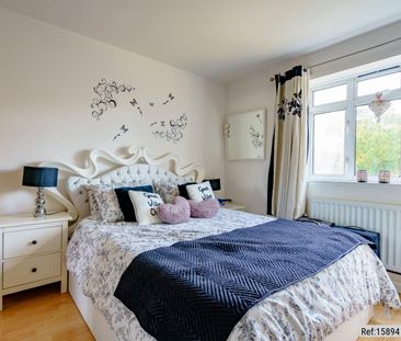 2 bed Flat in Wheathill House Croydon Road, London, SE20 7UJ - Photo 3