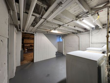 For Lease - 43 Glendora Avenue, Toronto, Ontario - Photo 5