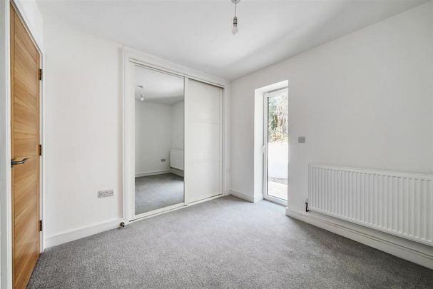 2 bedroom detached house to rent - Photo 1