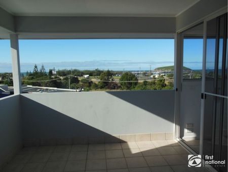 Inner Jetty living with stunning views - Photo 5