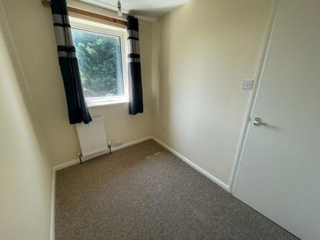 2 bedroom semi-detached house to rent - Photo 5