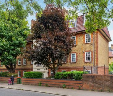 3 bedroom flat to rent - Photo 6