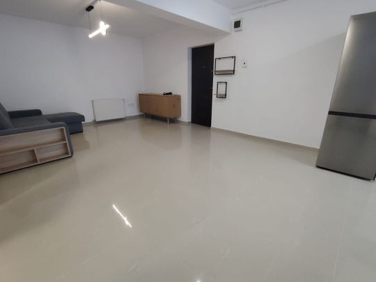Inchiriere Apartament 2 camere semidecomandat, 58 mp ,Florilor - Photo 1