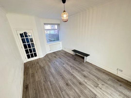 Broadfield Road, Manchester, M14 - Photo 1