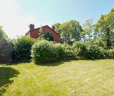 3 bed House - Detached for Rent - Photo 6