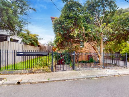 1/4 George Street, North Melbourne - Photo 4