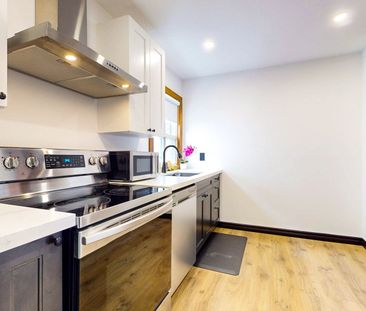 For Lease - 452 Hurontario Street, Collingwood, Ontario - Photo 1