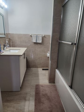 For Lease - 63 Alexandria Crescent, Brampton, Ontario - Photo 5