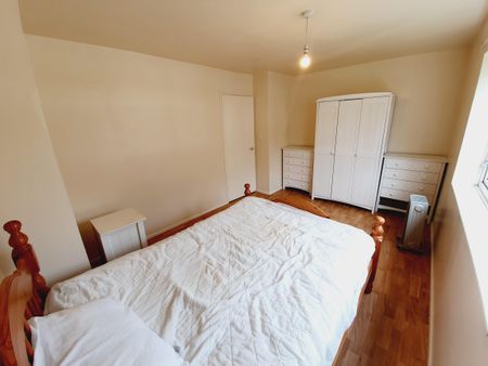 Leahurst Crescent, Birmingham - Photo 3