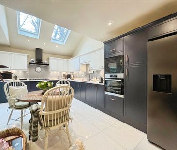 Vicarage Crescent, Egham, Surrey, TW20 9JP - Photo 2