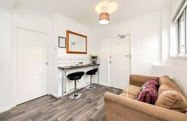 7 bedroom house to rent Westlea Road, CV31 - Photo 1